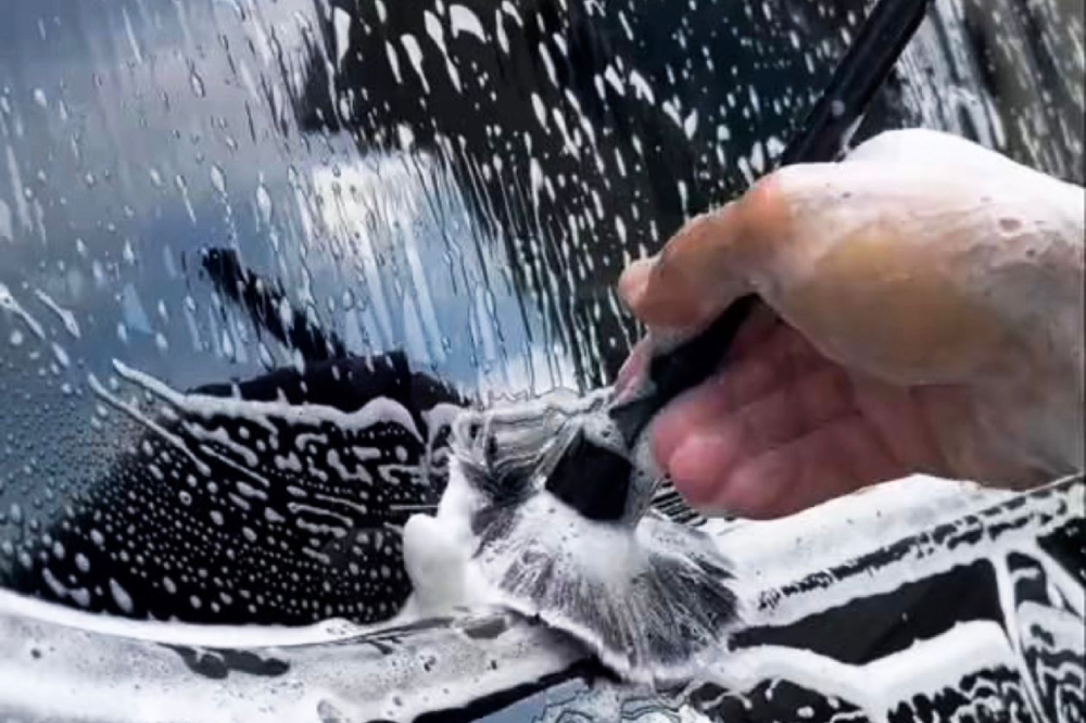 Full-Car-Detailing-Image-12